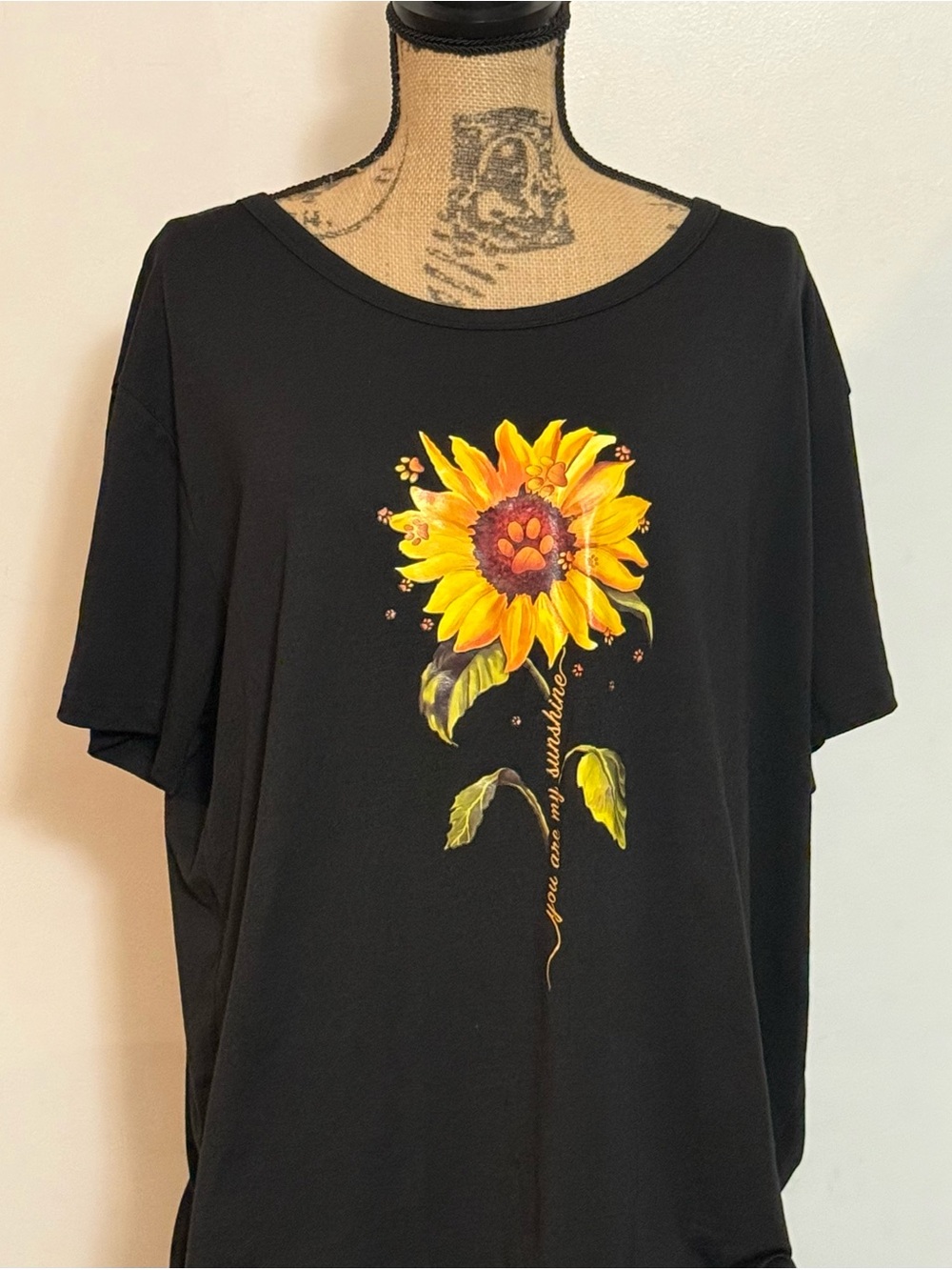 SHEIN Black Short Sleeve Tee with Yellow Sunflower Print